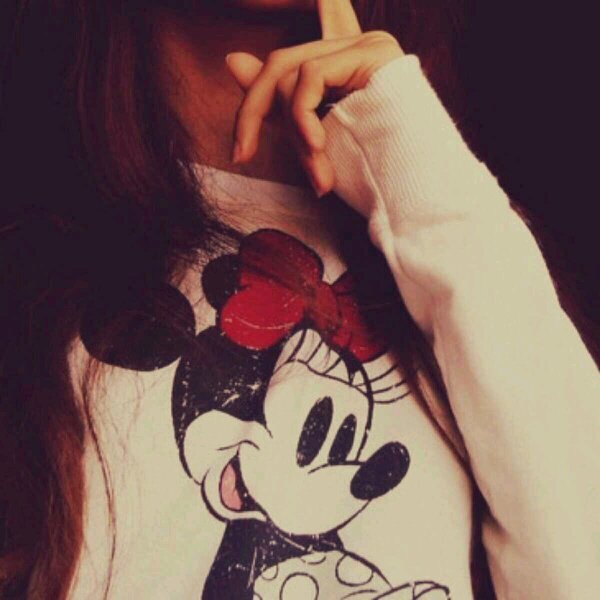 N E V E R ,  E V E R ,  S T O P      D R E A M I N G .