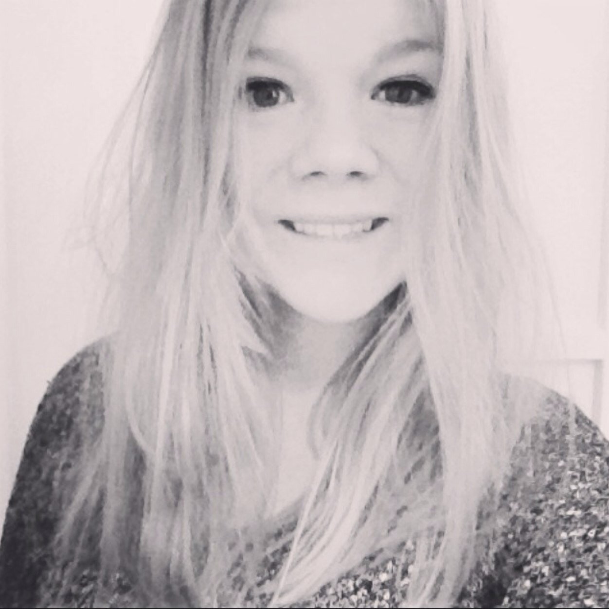 insta: cheyenn95 | be your own hero.