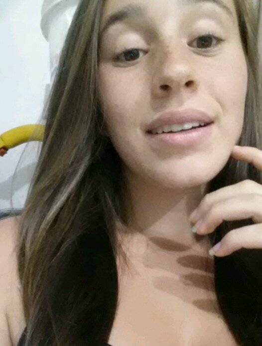 vc e mt querida,linda,carinhosa e tem diversas outras  qualidades que eu amo muito em vc!!!! TI AMO MINHA GORDA u.u By: @Mlk_Miltinnho