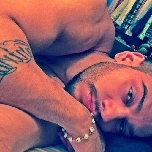 cartaprolucco's profile picture. E eu encontrei você. Você que mora longe, mas se faz presente a cada segundo. Você, que não tem asas, mas é o meu anjo