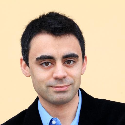 La vida es como un espejo, te sonríe si la miras sonriendo