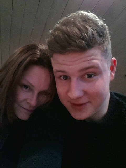 SamScattergood's profile picture. dont talk about much but life, friends and good times