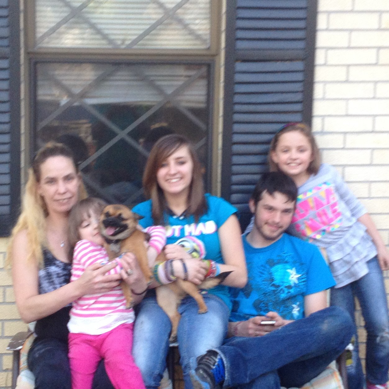 Savemybabys's profile picture. Wife of 18+yrs
Mother of 3 girls
Liz15, Aileen8, Susan4.
Been to hell n lost it all. im trying to find my way back