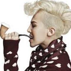 Vynnecews's profile picture. If time is all I have