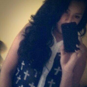 ~.~
Holaa Soy Sheylaa, 
No me interesa tu opinion yo se lo que soy :3 Me encanta el chocolate            & Amo a mi Familia 33