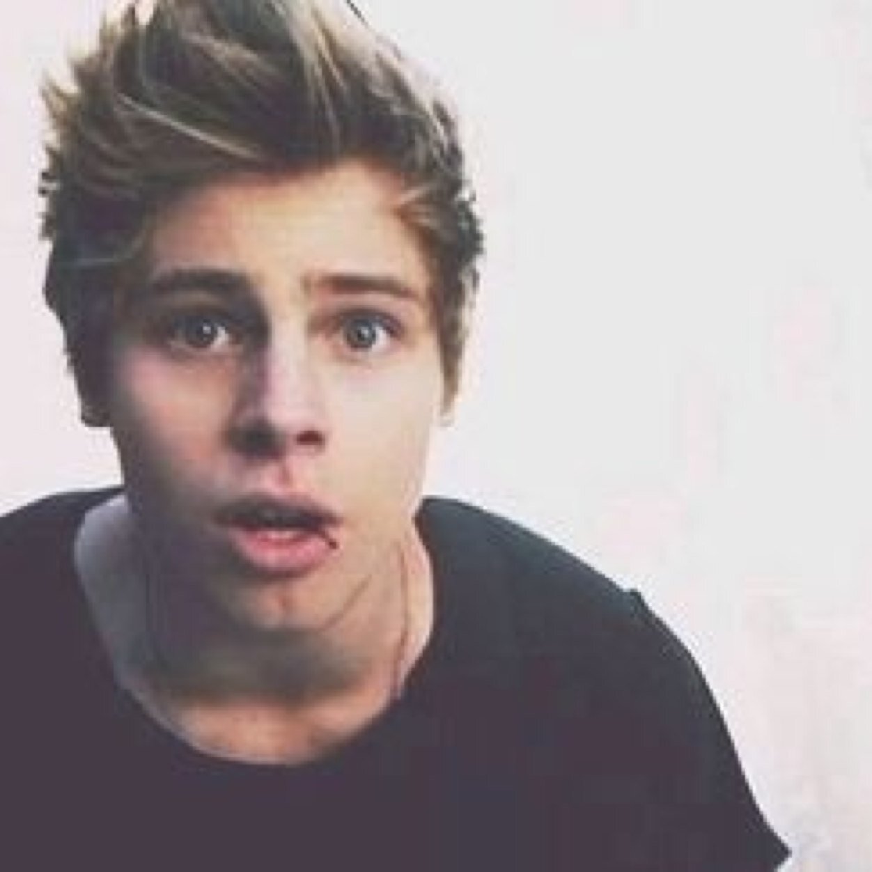 PIZZ4LUKE's profile picture. 5SAUCE IS BETTER THN U?¿