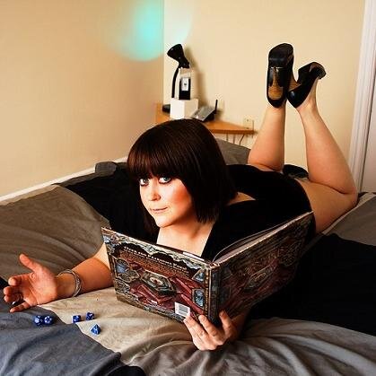 LacyLola's profile picture. I'll see through you.

Fallout fanatic, sewist, obsessed with cosplay.