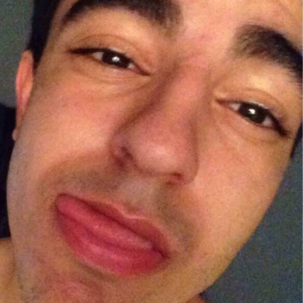 NotVersaji's profile picture. Welcome to the world of versaji (parody 100% not versaji)