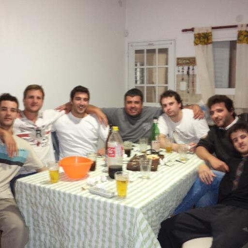 No soy entrenador..soy ex jugador de basquet..