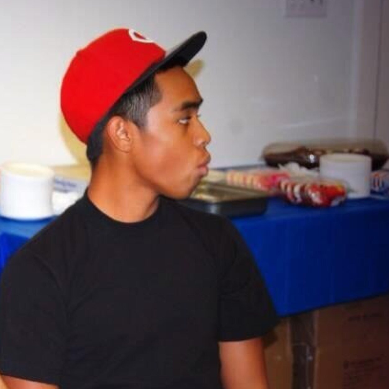 lolguy12312's profile picture. 