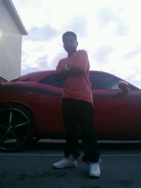 KrumzTV's profile picture. dont like to be called a sneakerhead