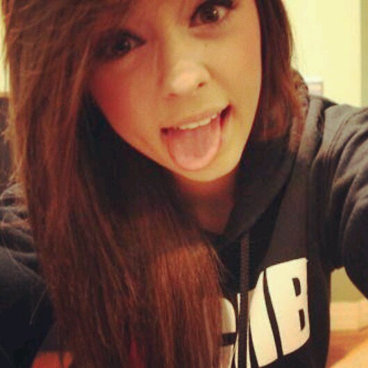 daniellesivan's profile picture. Heeeeeeey! Live long, work hard, party on! I love any type of music, and I play guitar! Follow me I follow back! xoxox ♡♥♡♥♡