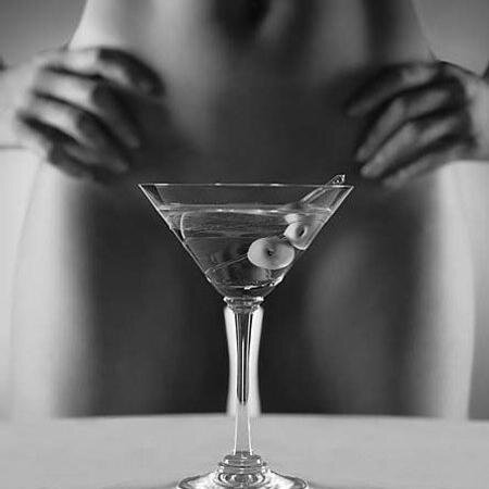 MartinisBasebal's profile picture. Baseball⚾️, martinis🍸 & medicine💉. Grey Goose is my spirit animal. Coffee is my blood type. Cancer is my bitch. Chuck Norris holds my purse.