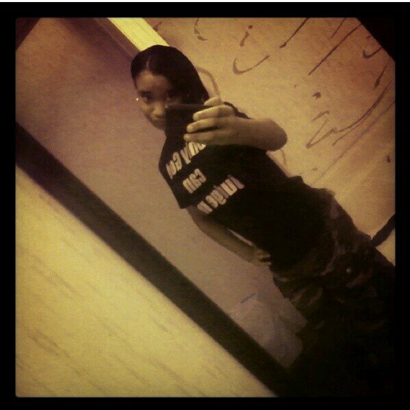 I love to play Basketball!!!!!!!! I love track & field Kik: yasmina_2014123  instagram:bow_wows_wifeeeee snapchat:yasmanstandley1