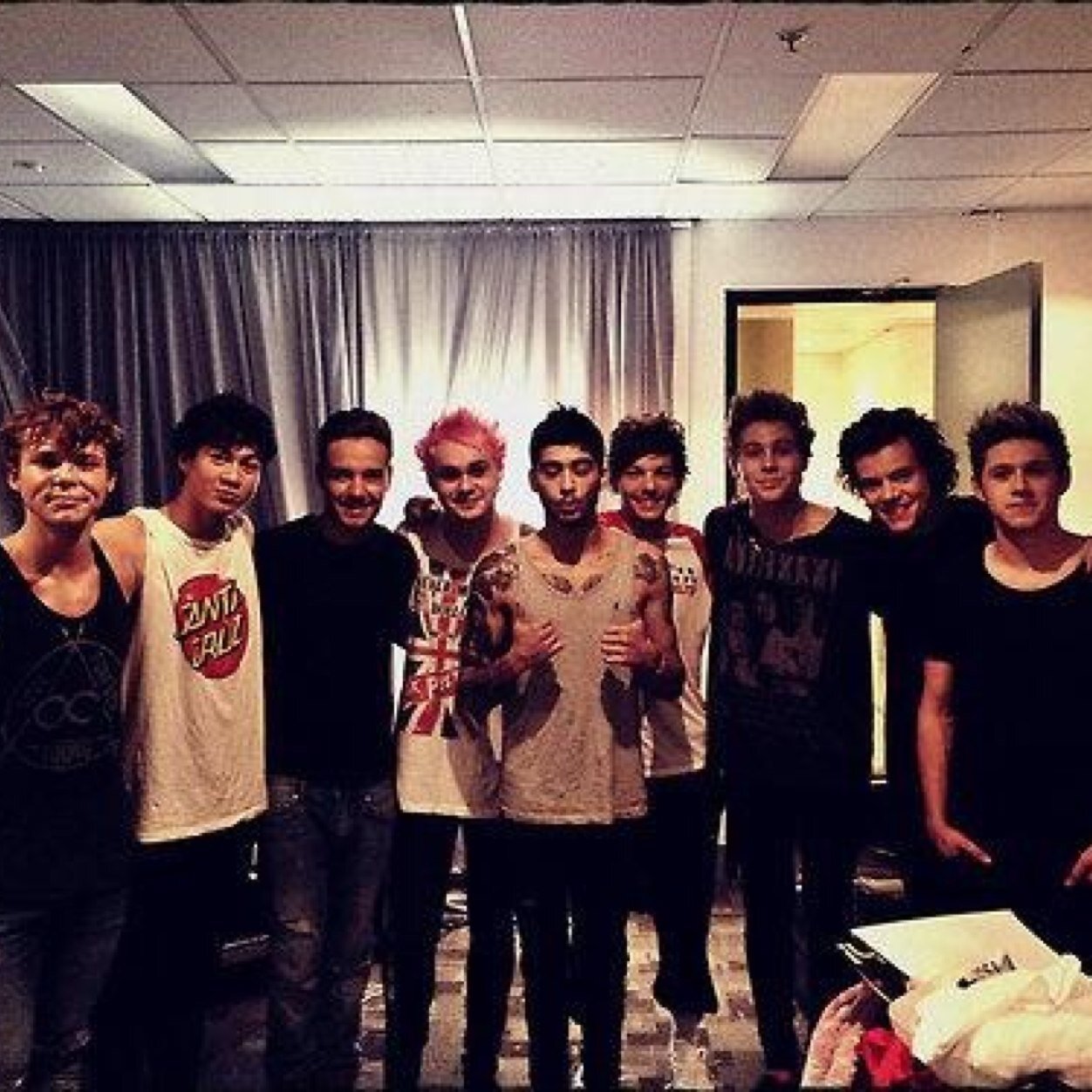 Let my milkshakes bring 5SOS & 1D to my yard.