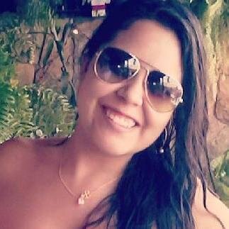 ... Futura auditora de qualidade, feliz e apoixanada pela minha familia, amigos e meu noivo !
