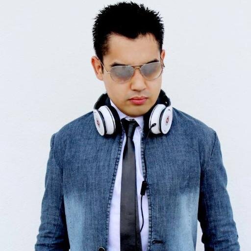 DJ e Produtor Musical.