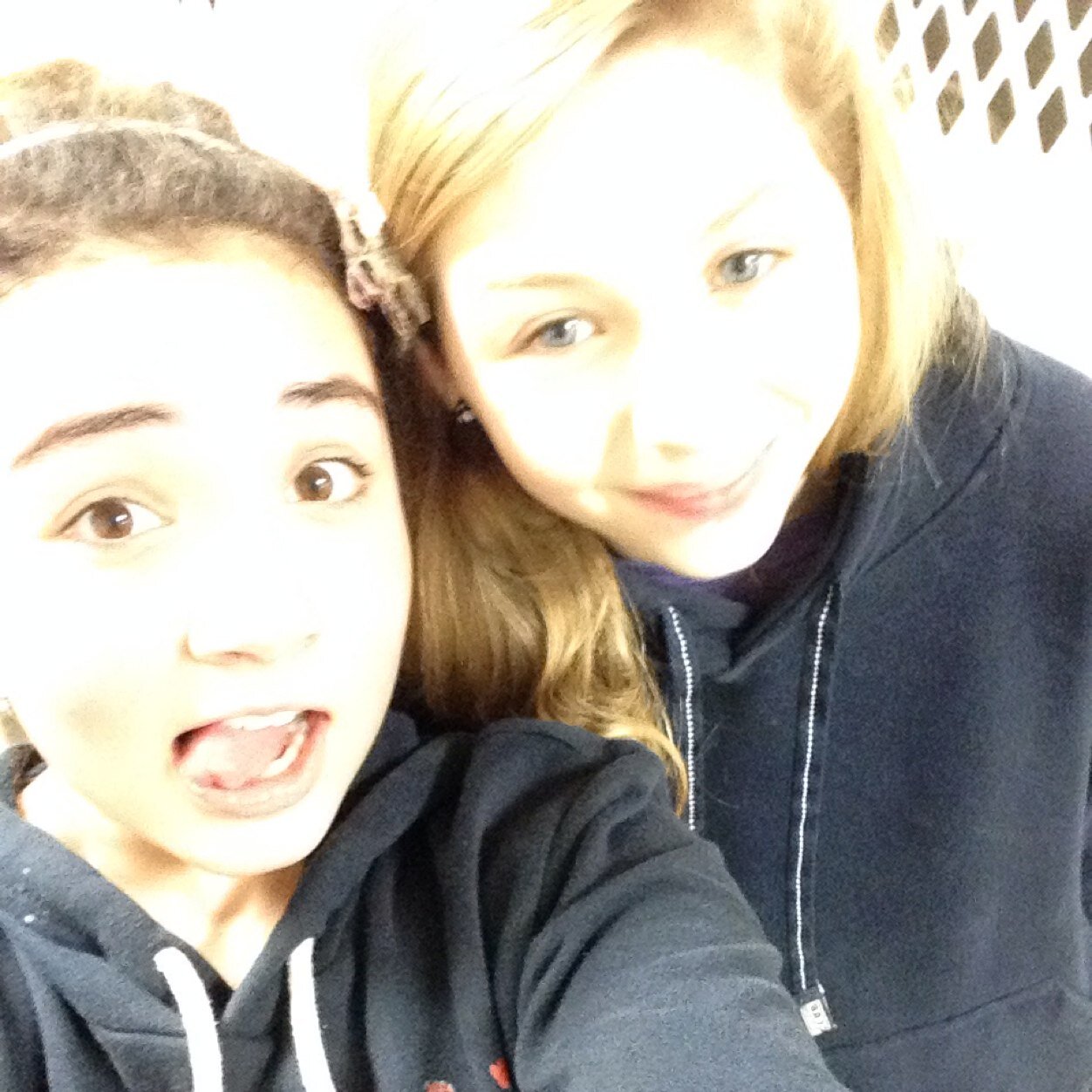 Name is liz dont wear it out. I do track. Snapchat:liz.koch. kik:lizzy_3912. Instagram:ayee_its_lizzy_24. Im 1⃣2⃣years young! Im in 7⃣th grade.