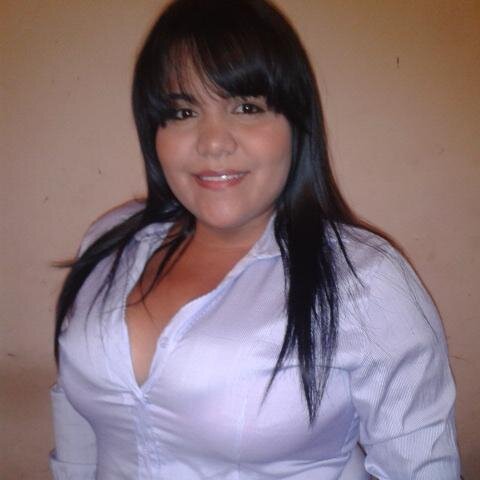 Estudiante, de periodismo en la Universidad Yacambu De Barquisimeto,Lara... 22 Años de edad.