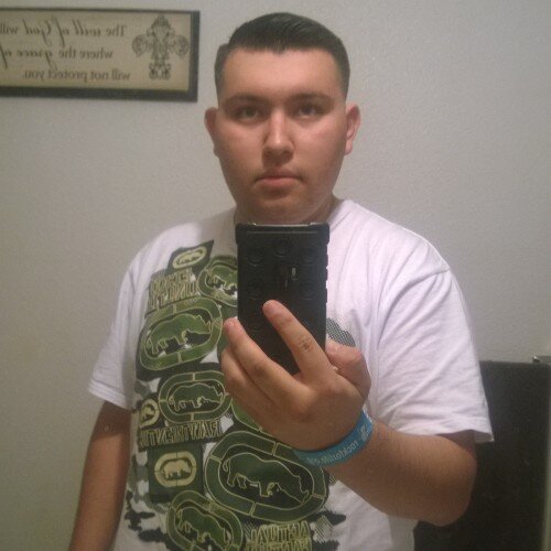 Just a kid going through life day by day trying to saver it  also a big gamer
