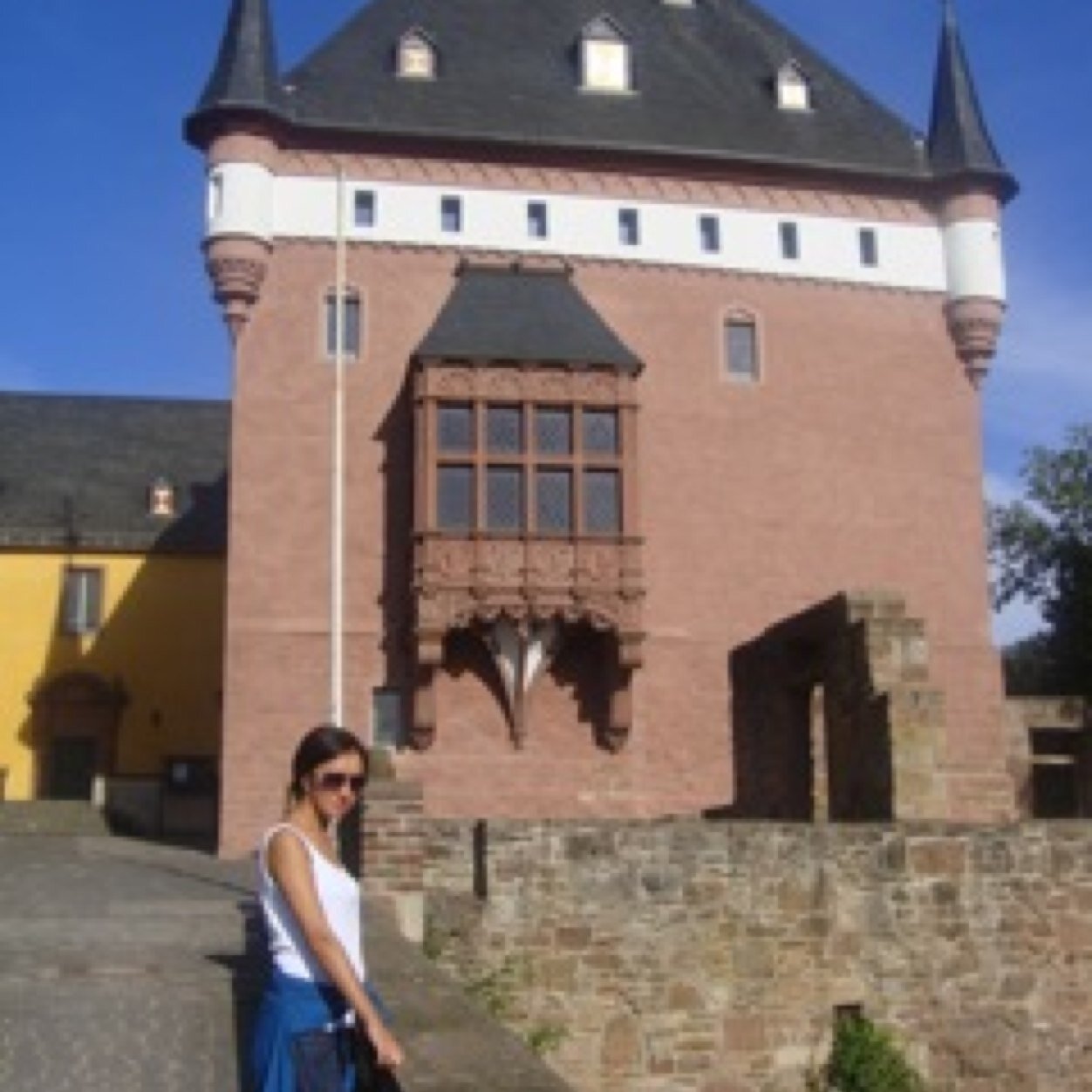 madem26's profile picture. 