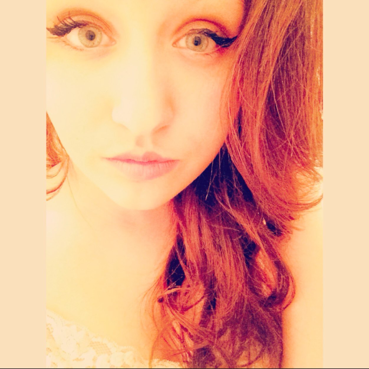 nattybugg123's profile picture. Brunettes do it best