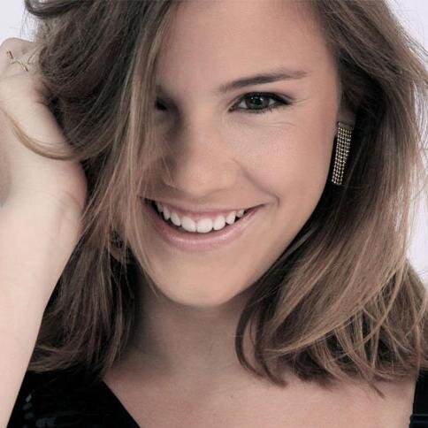 É fã da @alice_correa ? Então Seja muito Bem vindo!