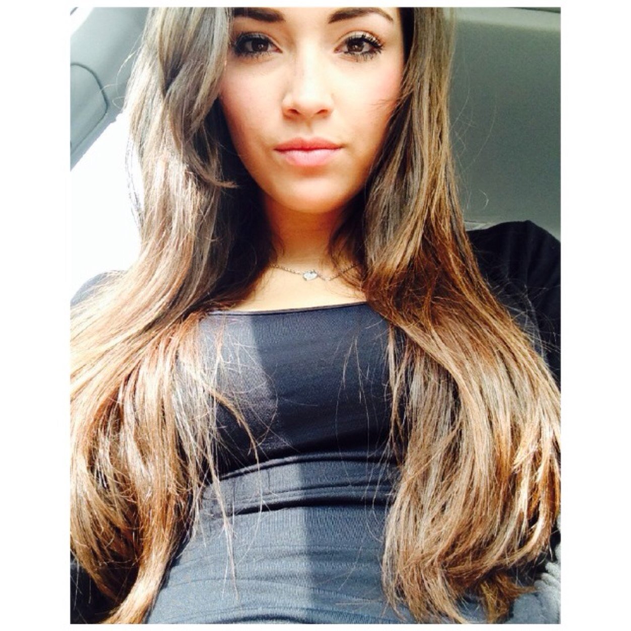 JocelynVelasco's profile picture. Rumbo mercadóloga de profesión, amante de la música, los museos, la lectura y la danza, feliz por decisión, alma gemela on tas?