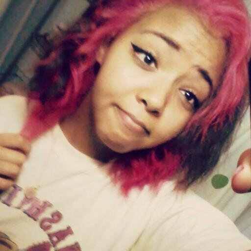 - Owensboro High School, #Sophmore, 16-years-young,  From Chillicothe, Ohio♥⚓
Follow Me, I Follow Back :D #SleepingWithSirens #PierceTheVeil #BlackVeilBrides