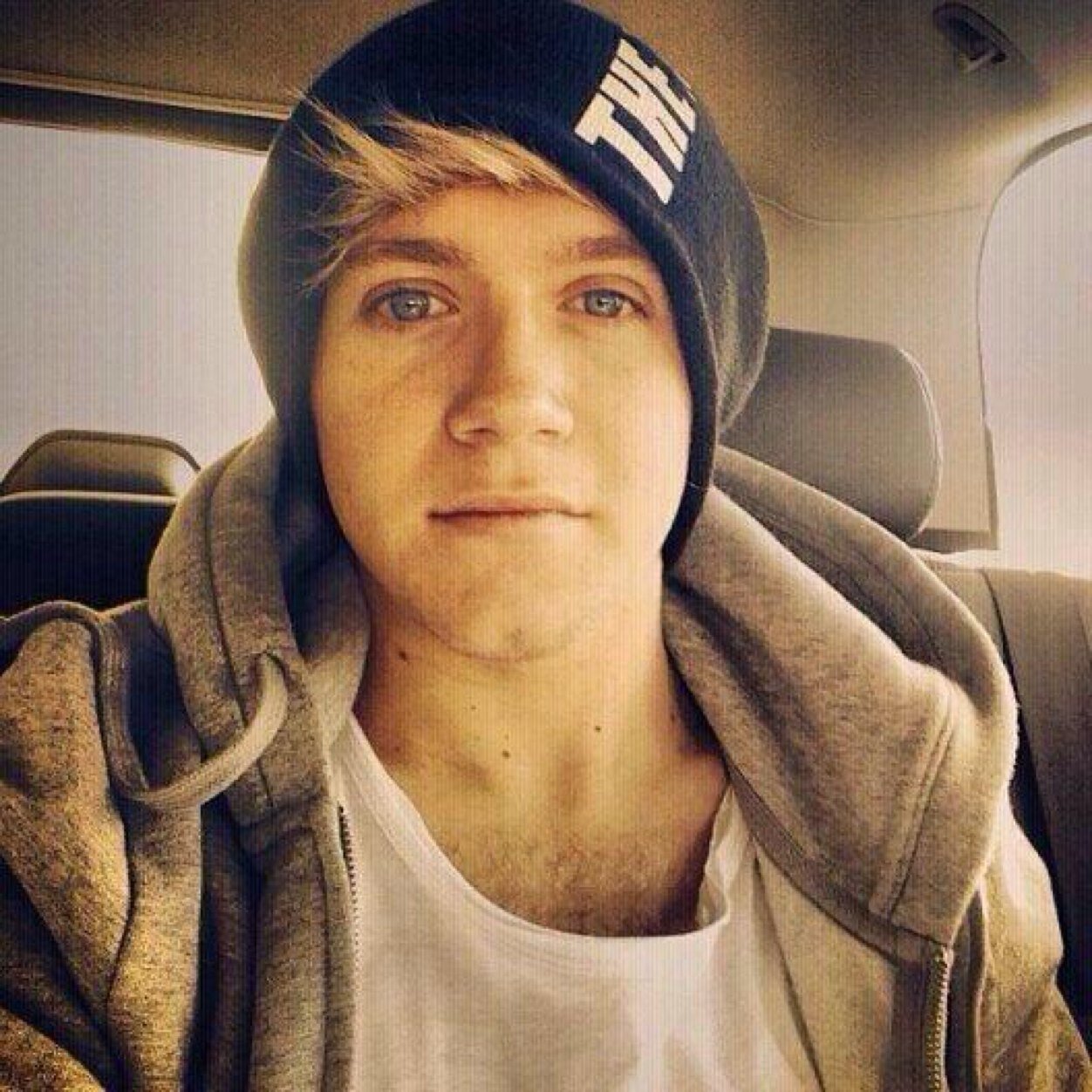 AskAbout1Dsp's profile picture. Hola ! Somos Sandra @Sandra99_1D Yoli @lirrymylove Laura @lauramartos99 y Ana @ana1_9 ! Sofia :) @Sofia_p_r~10/07/14---»WWAT! ~ @onedirection ~