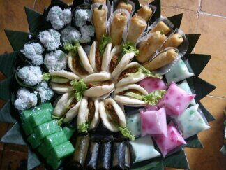 menerima pesanan aneka kue basah untuk wilayah DKI jakarta || owner: @fauziahrull (087786339862// WA 085717575690// BBM 7A3A8219||http://t.co/zTiivP3Tz1