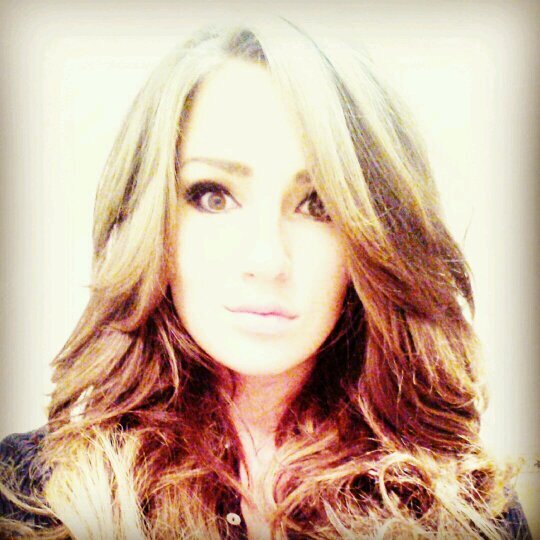 MindyLacktin's profile picture. 