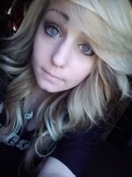 profmalita928's profile picture. A las mujeres se les pone coronas, no los cuernos.