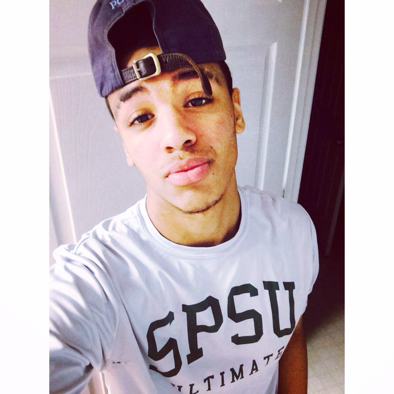 Im your favorite rapper, an ion even rap. Follow my main Acc. @Twerk4OG