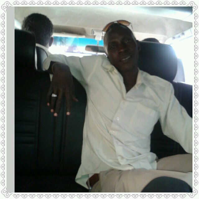 TagogemanCom49's profile picture. 