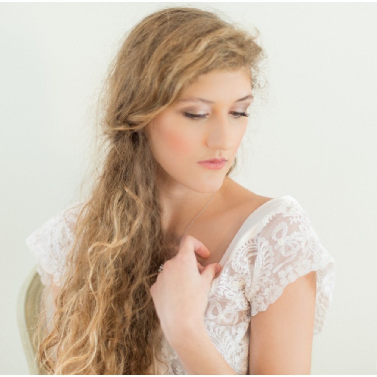 kmorlandmakeup's profile picture. Professional Makeup Artist based in Cape Town. 

Specialise in making women feel and look beautiful for every occasion 

FB: Kristin Morland Makeup