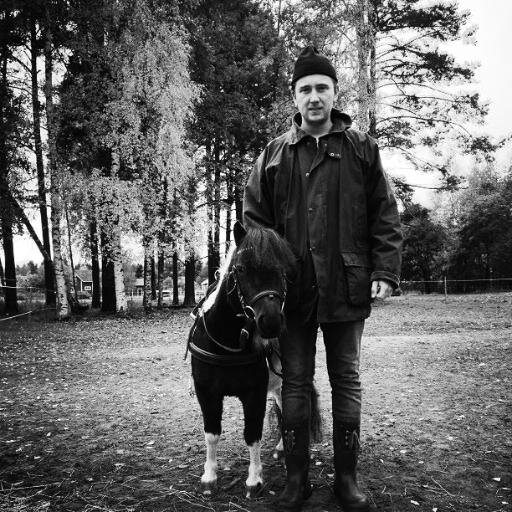 callelarsen's profile picture. This place is a crack up