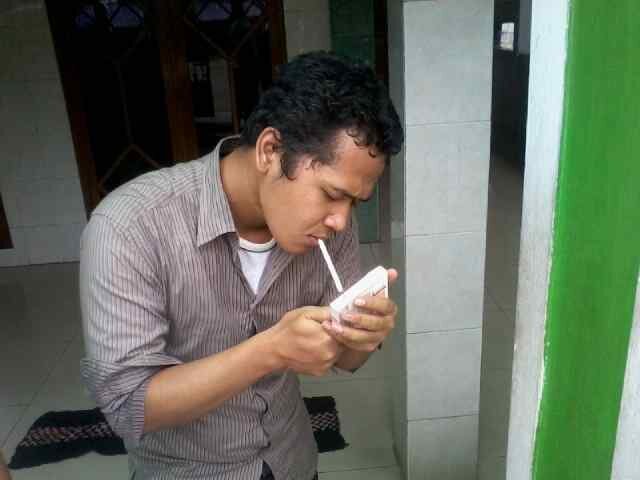 kim_rusthy's profile picture. saya bukanlah pecundang dari kelemahan diri sendiri,saya bukanlah orang tanpa rencana dalam menatap masa depan