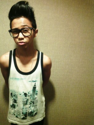 × •Dancer• × •FlowMotionCrew• × •Before you judge me , make sure you're perfect• × •Wechat ID : emirViennas• ×