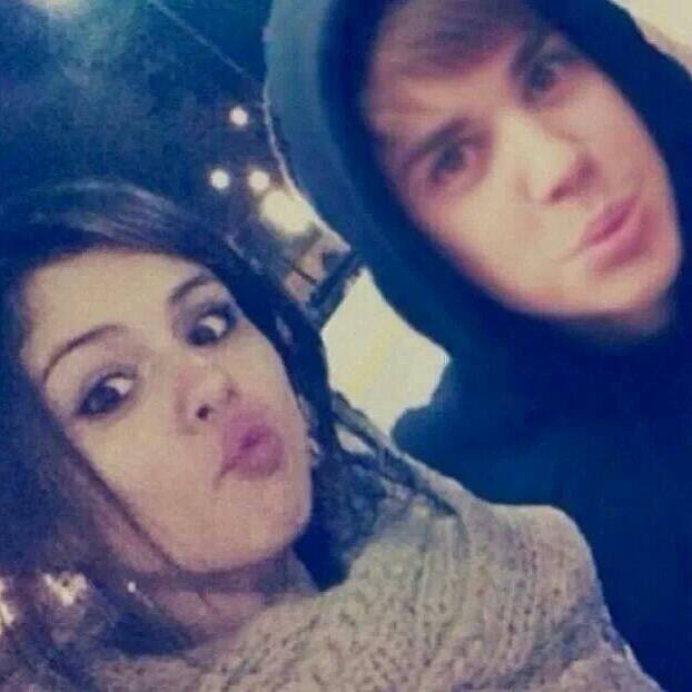 Crazy #Belieber & #Selenator