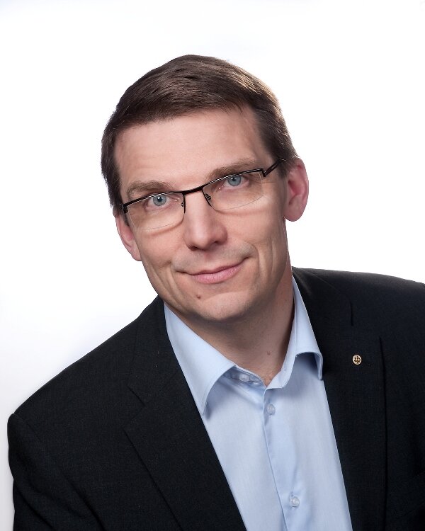 Vapaa-ajattelija, ex-yrityspankkiiri; talous, yritystoiminta ja maanpuolustus lähellä sydäntä #HHJ #chainedesrotisseurs
/ https://t.co/uC8ewaqcTI