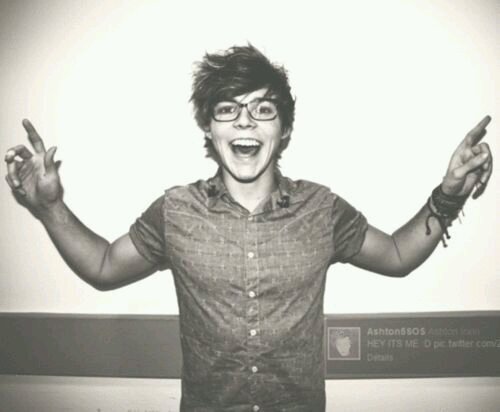 Hello,I'm just a teenager.Nothing special.1D/5sos/Little Mix