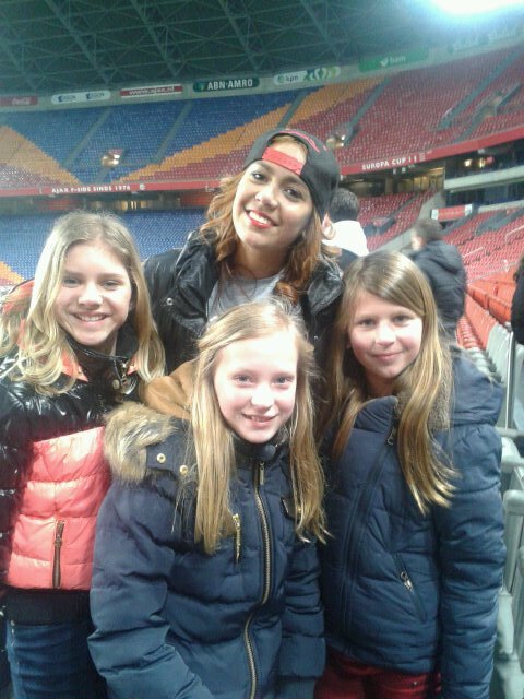 ajax noad,32 md1 Dj (L) 12 1tl1 love my friends YOLO