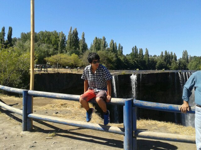 leonard87781721's profile picture. ola soy leonardo un niño nacido en 1999 del 17 de mayo,tengo 14 años y soy soltero,hago coreografias y les enseño a otras personas