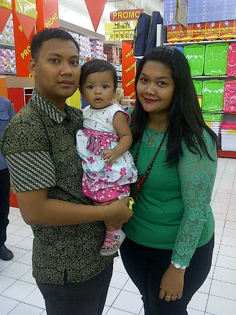 I'm just Love my little family, husbe n' my little princess Bintang (´⌣`ʃƪ)