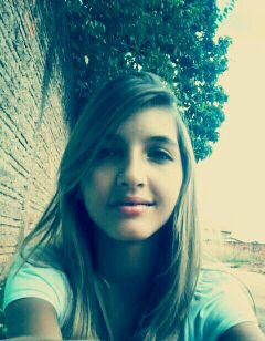 Amo quem Me Ama e Foda-se quem me Odeia...'