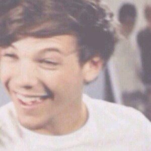 _xlarry's profile picture. “Always in my heart @Harry_Styles, Your Sincerely, Louis”