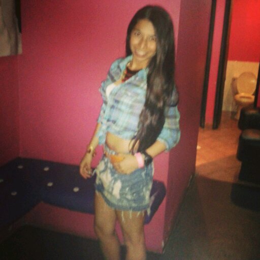 AziRamirez's profile picture. Estudiante de Ingenieria en Energias en la U de Medellin y apoyando @juventudesUCD