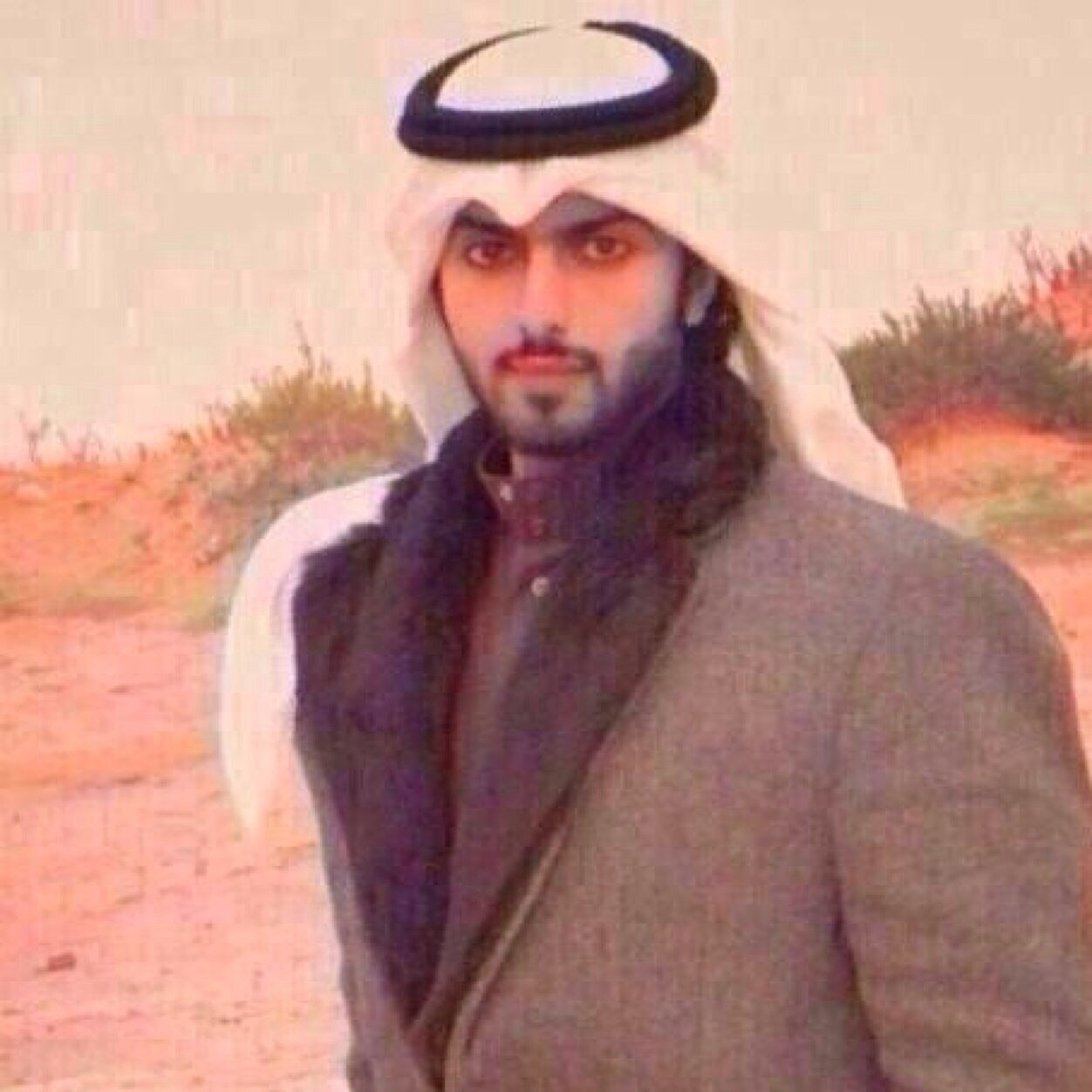 ‏الرائعون أمثالكم كالكنوز الثمينة لانصنعهم بل نبحث عنهم لنحتفظ بهم للأبد.