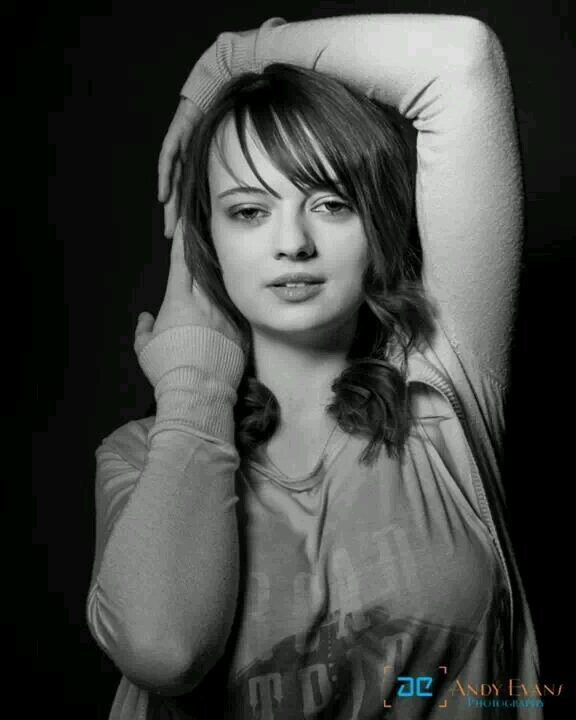 has a quick temper, but a kind heart! Take me as I come or not at all :)